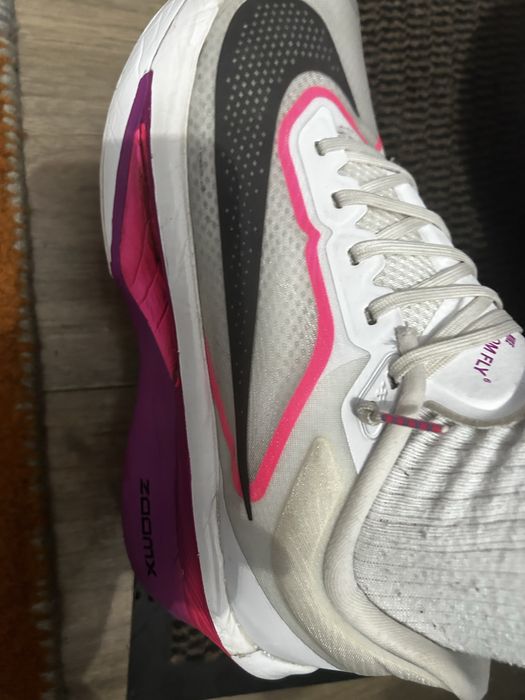 Nike zoomfly 6 pot lasa din pret
