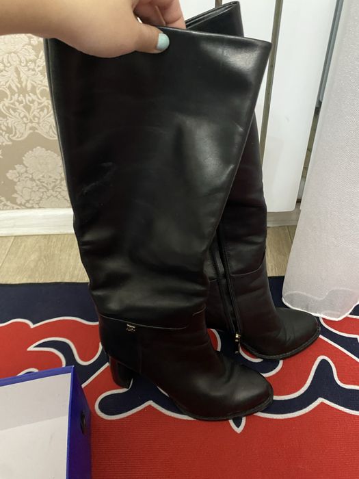 Продам демисезонные сапоги