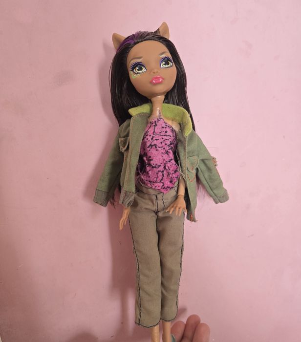 Продаю куклу Monster high