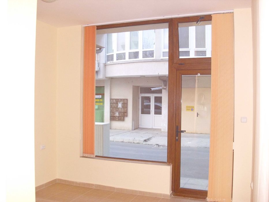 Дава се под наем Офис в Поморие - 19 кв.м за 178.5 € - Снимка #4