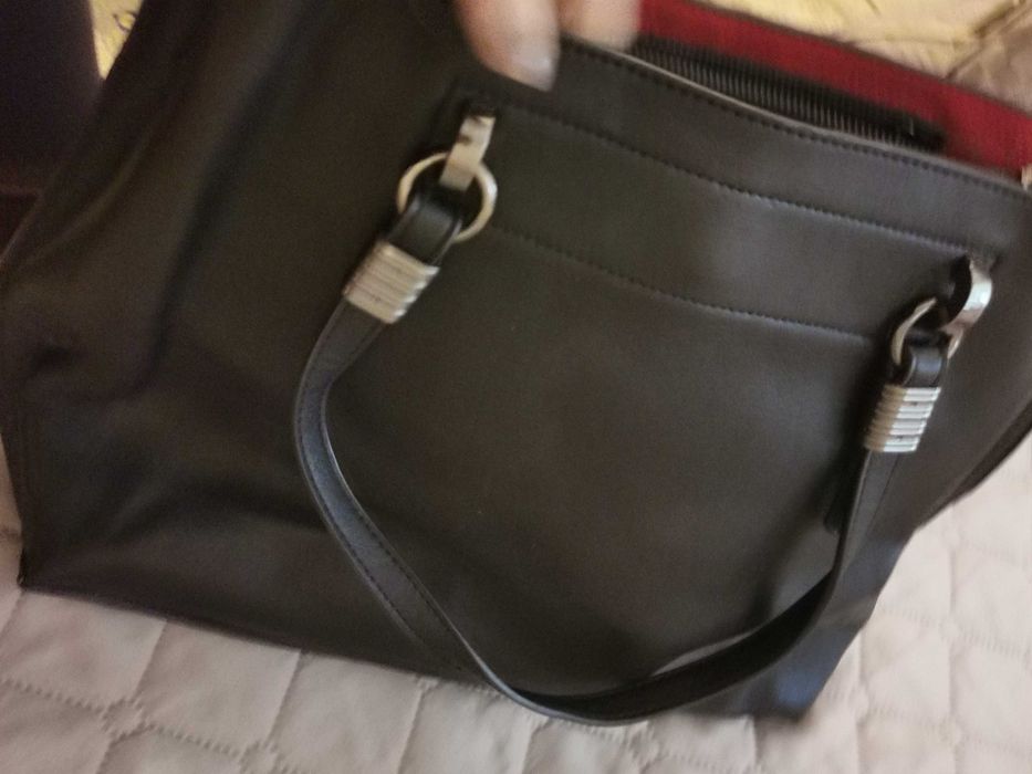 Черна чанта от естествена кожа