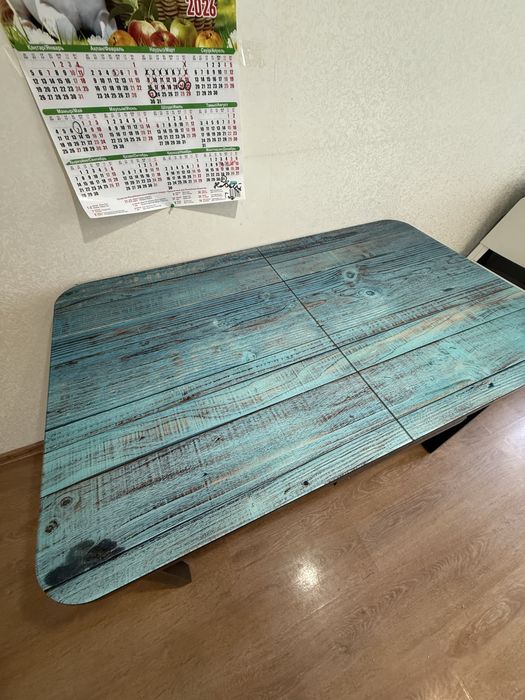 Стол продается обеденный стол