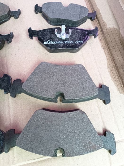 Продам колодки BMW  e34