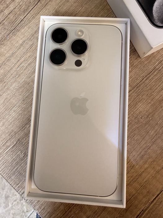 Iphone 15 pro 256- Е сим - Заключен към оператор