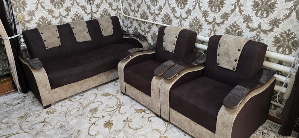 Диван ва 2та кресло сотилади