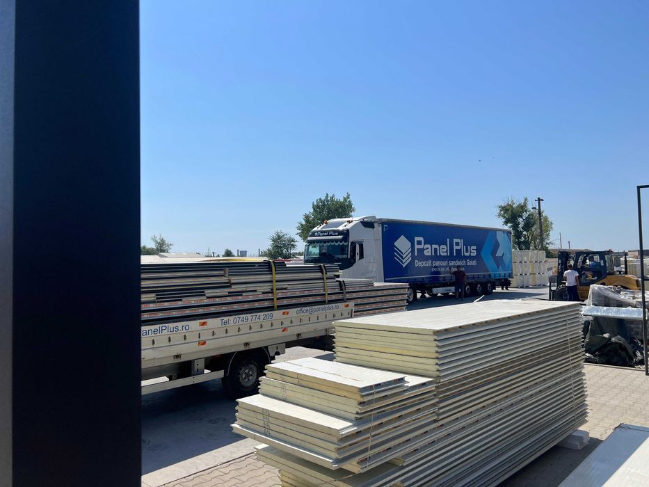 Panou sandwich acoperis single  20 mm 7 cute