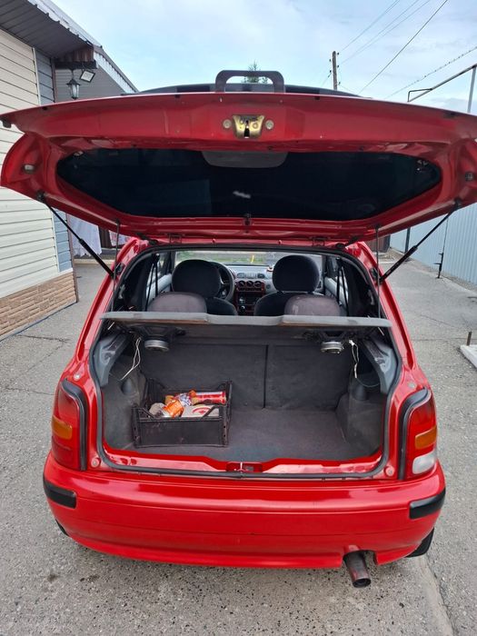 Nissan Micra K11