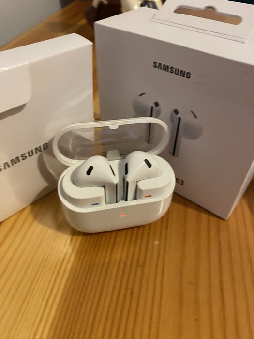 Слушалки Samsung Galaxy Pods 3