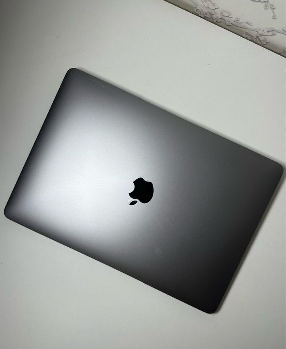 Macbook 13 m1 8/256