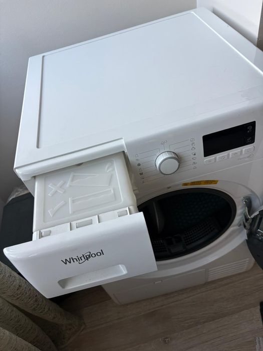 Uscator de rufe Whirpool