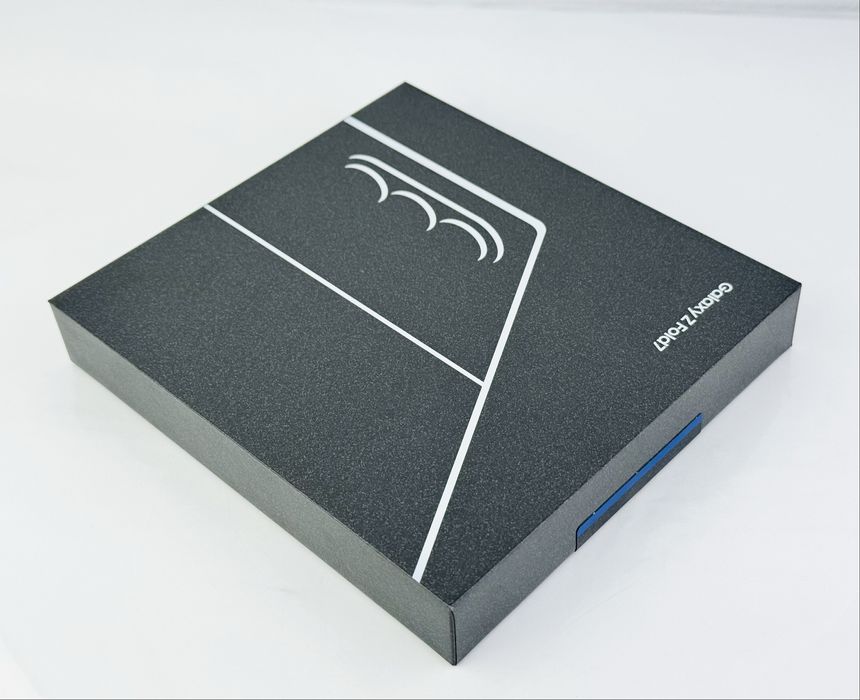 НАЛИЧЕН! Samsung Galaxy Z Fold 7 5G 512GB Blue / Jet Black Гаранция!