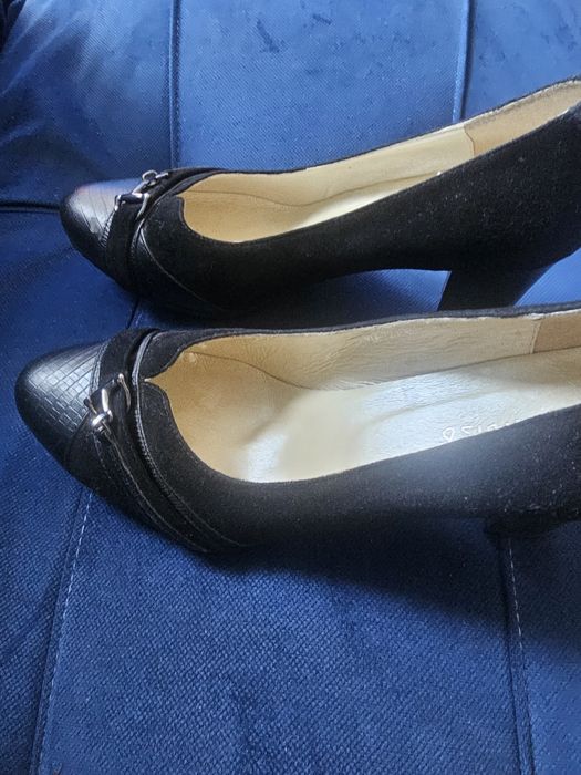Туфли женские  на каблуке