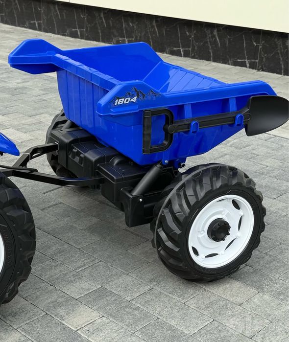 Siniy traktor prisepli pultli bolalar mashinasi elektromobil elektroka