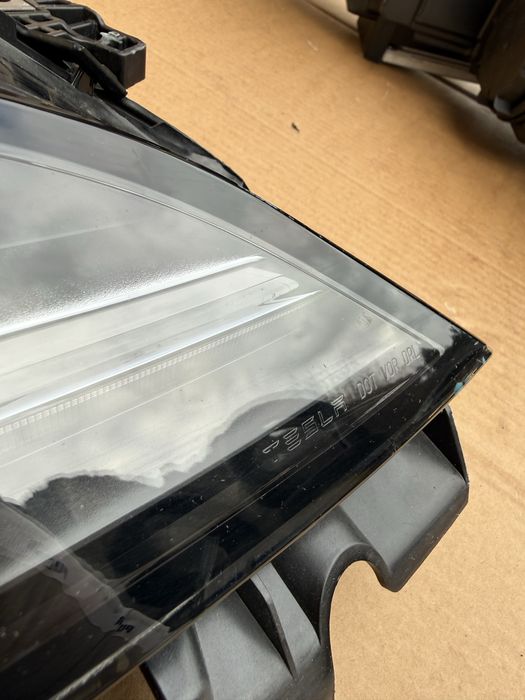 Фар Tesla Model 3 Highline - 2024
