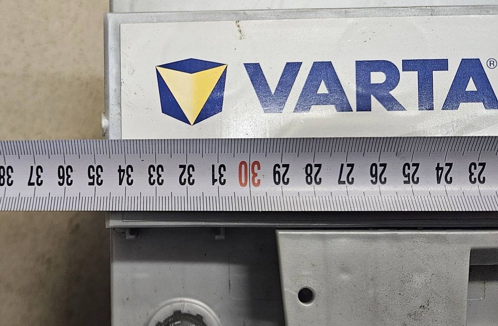 Акомулатор VARTA 100AH Silver Dynamic 830А