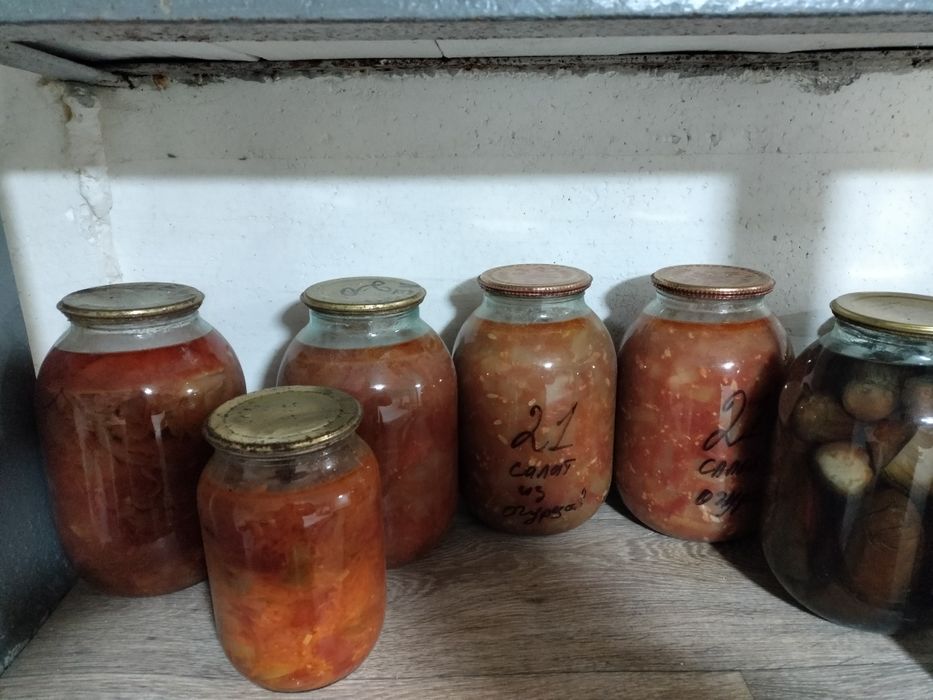 Огурчики соленые.