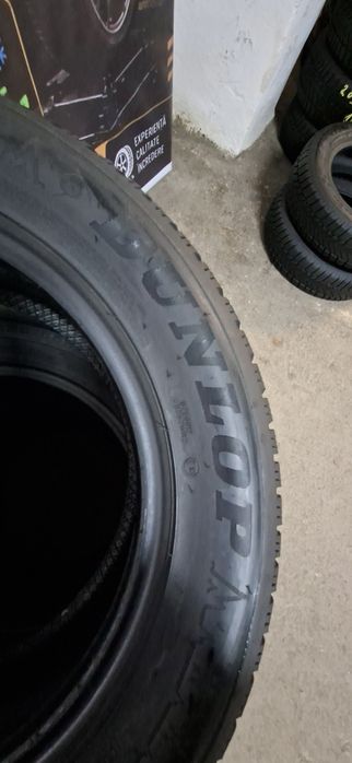 Anvelope de iarna 225 55 16 R16 Dunlop