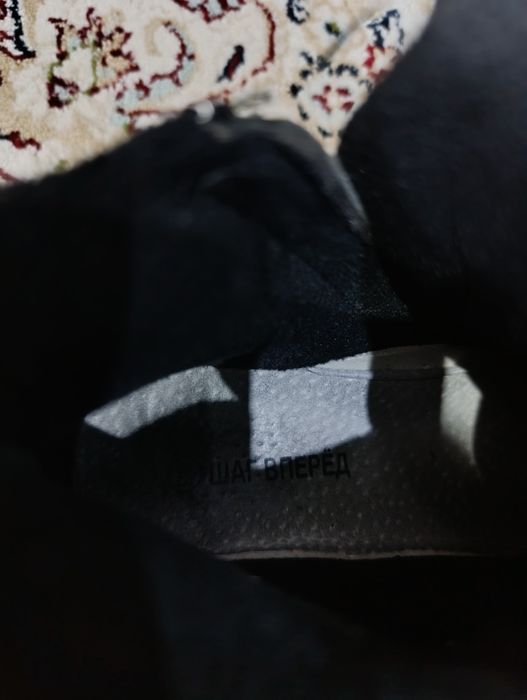 Продам кроссовки на девочку