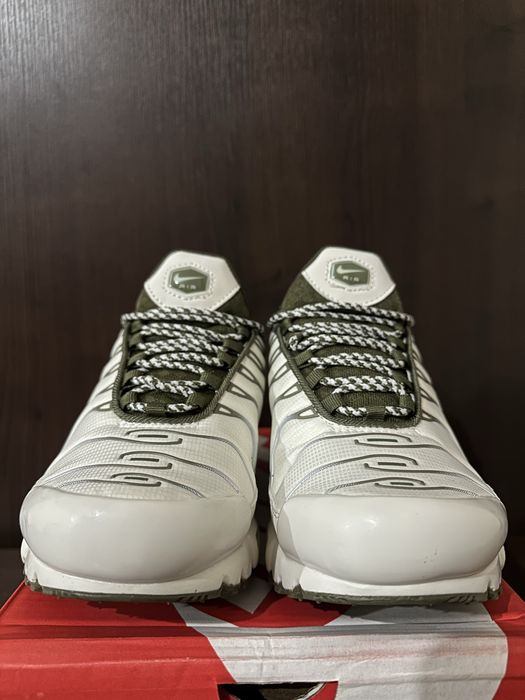 Nike Air Max Plus Phantom Neutral Olive - 40,41,42,43,44,45,46