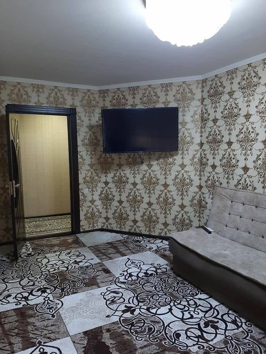 Квартира посуточно ( парочкам не беспокоить)