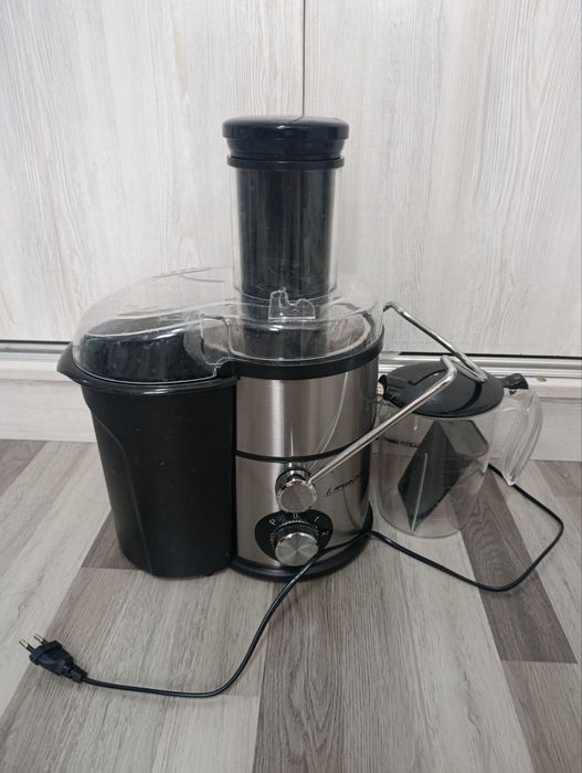 Продаётся обсолЬютно новый соковыжималка