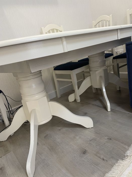 Продам стол в идельном состоянии