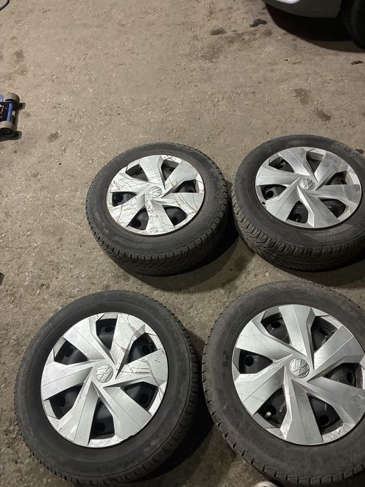 Диски r15 с резиной и оригинальными колпаками