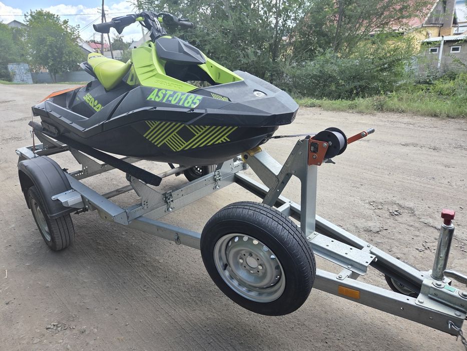 Гидроцикл Sea-doo spark trixx 2up