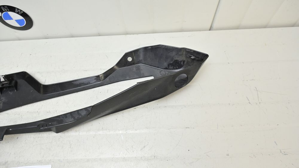 Plastic Trim Codita Spate Stanga BMW S1000XR K69 2020 - 2025