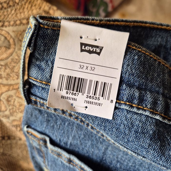 Джинсы levis левис. Новые 32х32