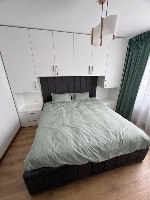 Închiriez apartament
