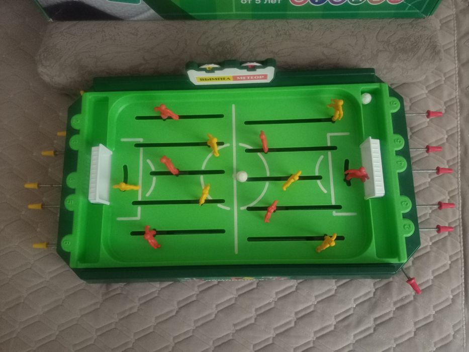 Футбол (игра настольная)