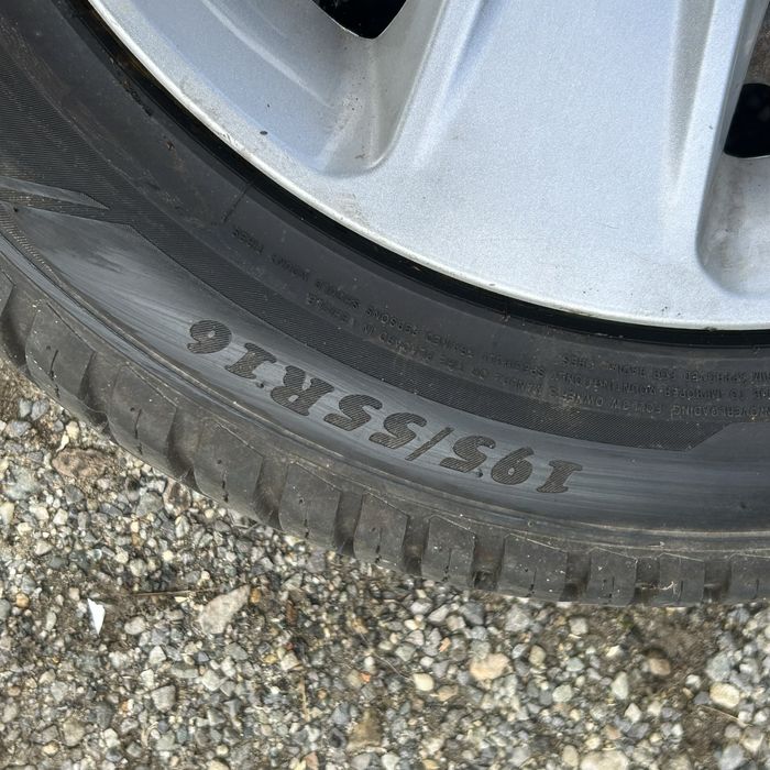 4x108 / 195/55/16 Ford Гуми с джанти