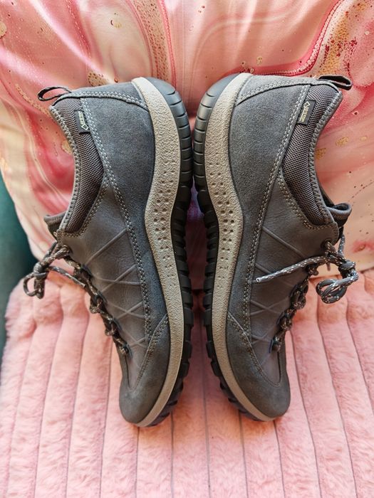 ECOO естествена кожа