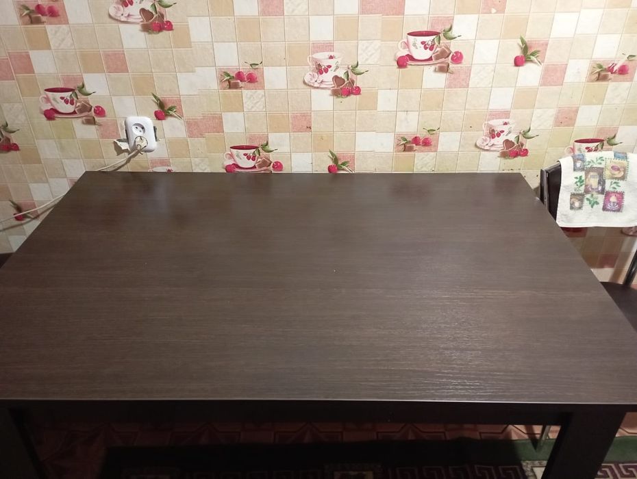 Стол 20000 тенге