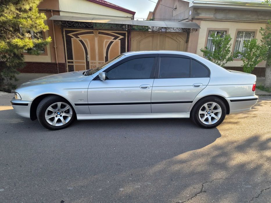 Продаю своя BMW E39