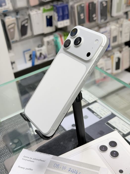 Apple iPhone 17 Pro Max Silver