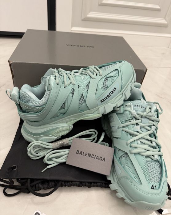 Balenciaga track led