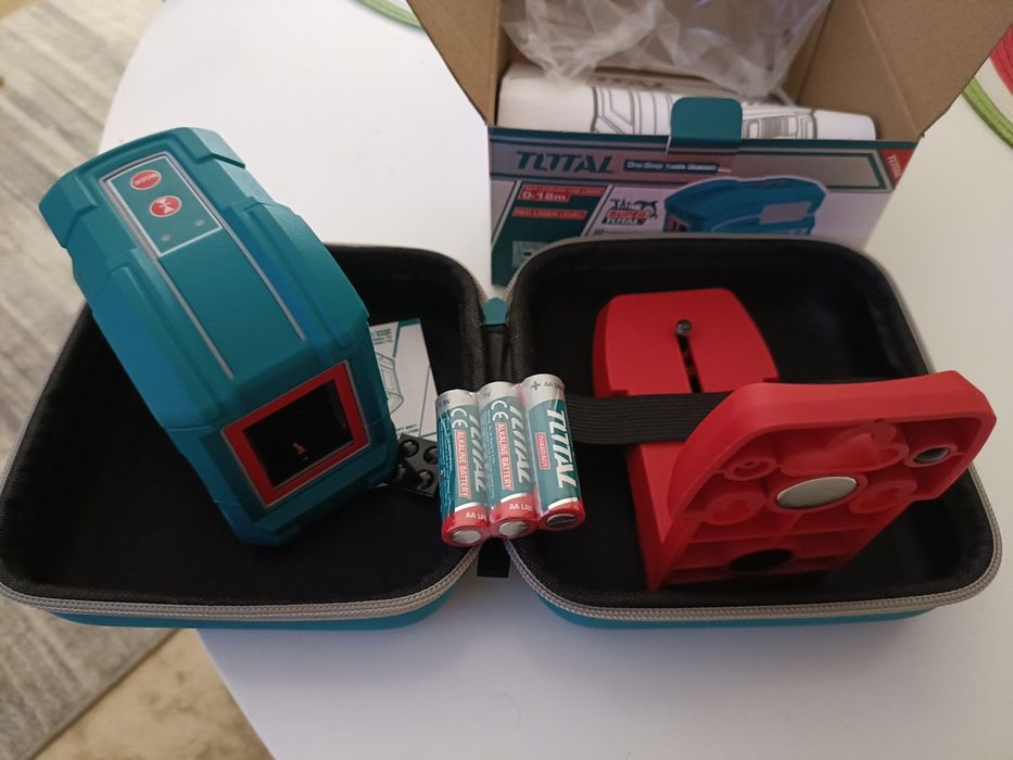 Nivela laser Total 0-18m , suport magnetic