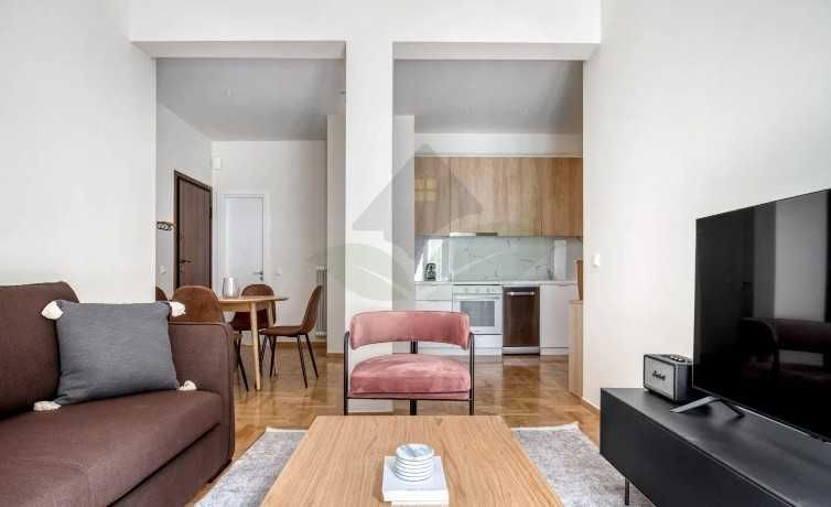 Двустаен апартамент Кючук Париж