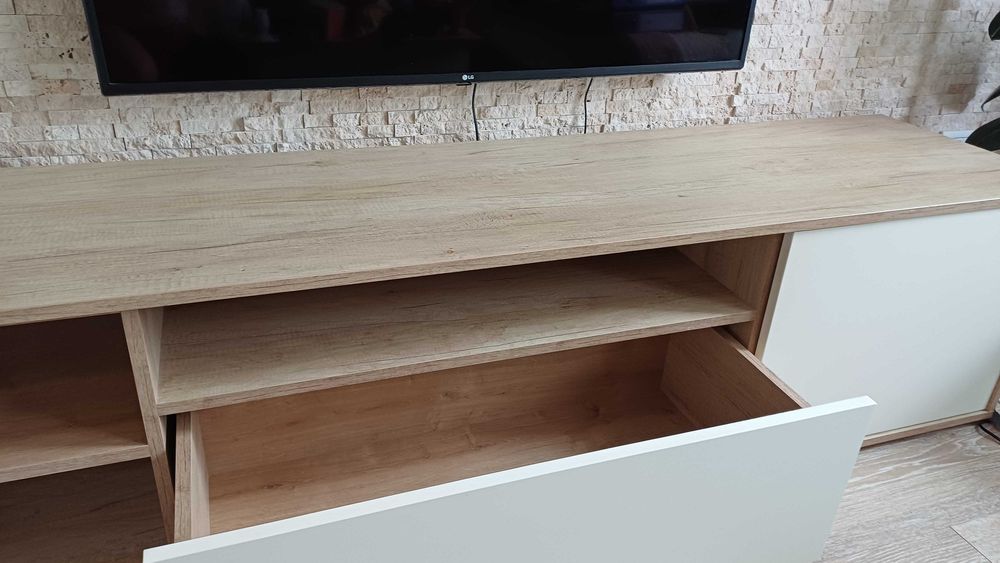 Mobilier living-comoda