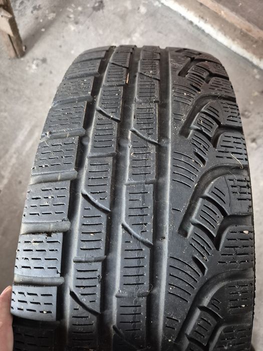 set 4 anvelope de iarna Pirelli 225 65 R17