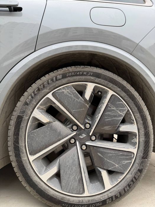 Lixiang li9 ultra rest 2026 narda grey