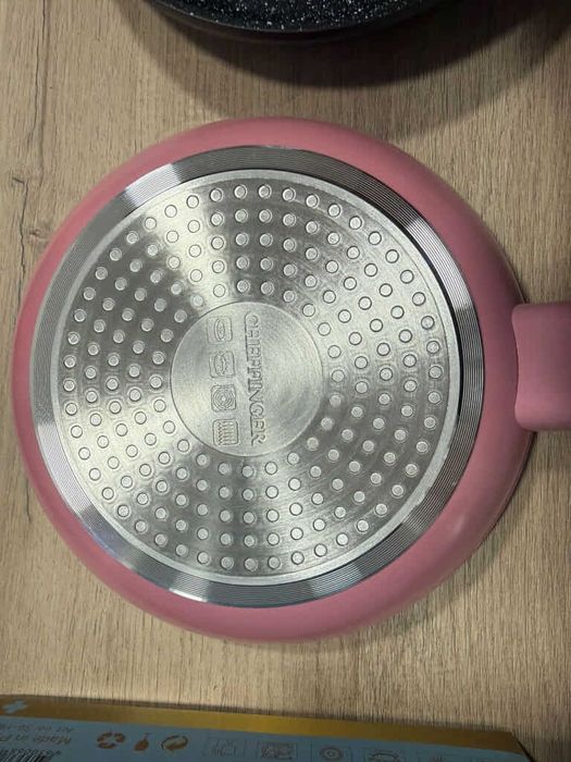 Комплект от 3 алуминиеви тигана с незалепващо мраморно покритие