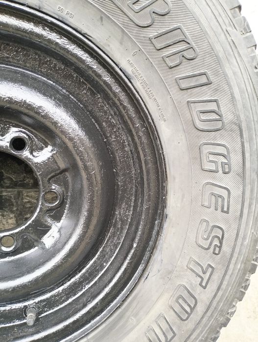 Шины 31 10.50 r15 на дисках УАЗ.