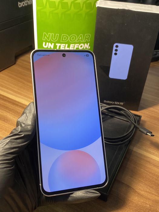 Samsung Galaxy s24 FE• 256 GB • Blue