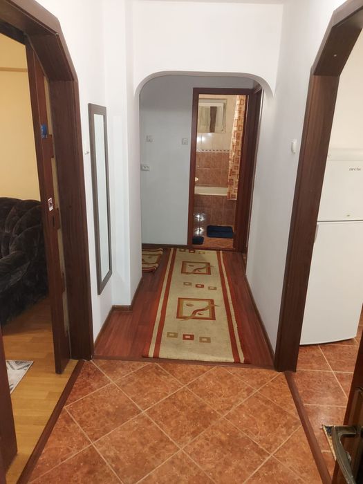 Inchiriez apartament 3 camere Cartier Tudor zona Corina