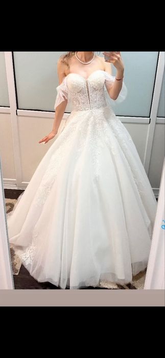 Сватбена Рокял С-М размер