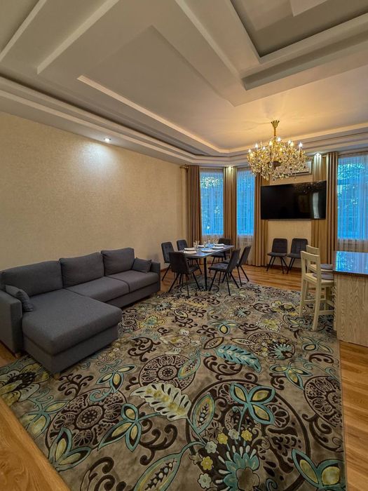 Продаётся 5-ти комнатная квартира в ГАБУСе. Ул Нукусская