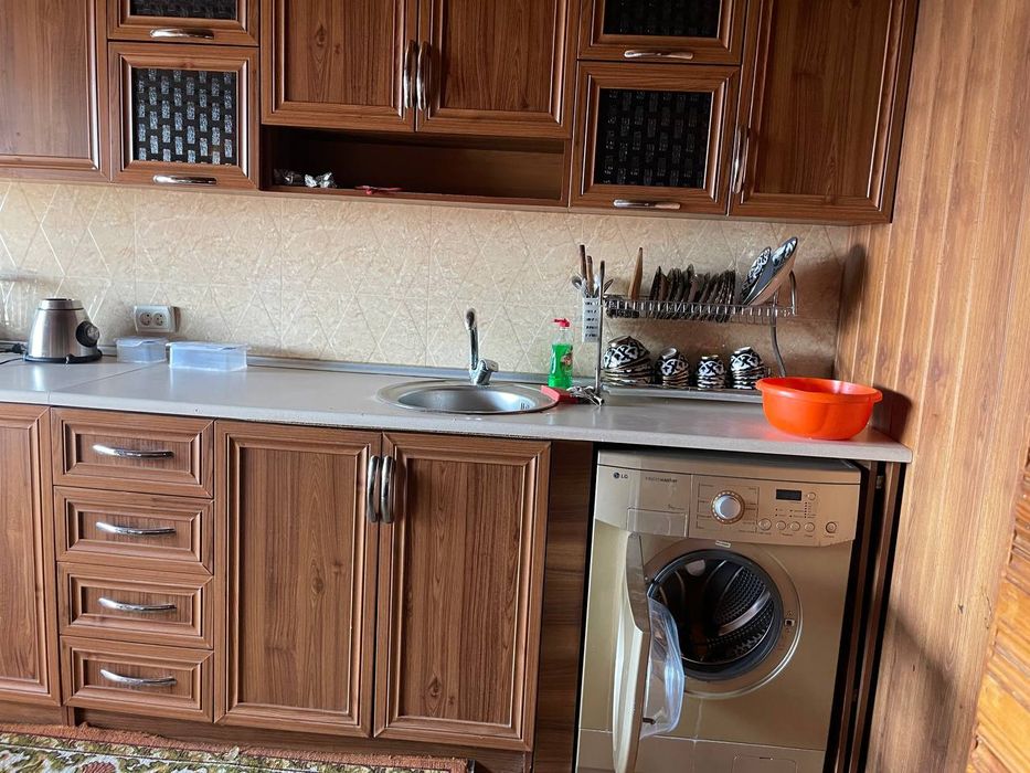 Sergeli Yarmarkada 2 xonali uy sherikchilikka